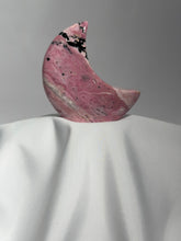 Selfstanding Rhodoniet moons