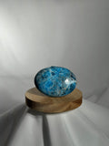 Apatite palm stones