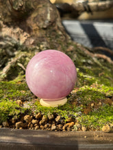 Kunzite - Sphere (135)