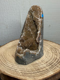Amethist op standvlak – 13,5 × 9,5 cm